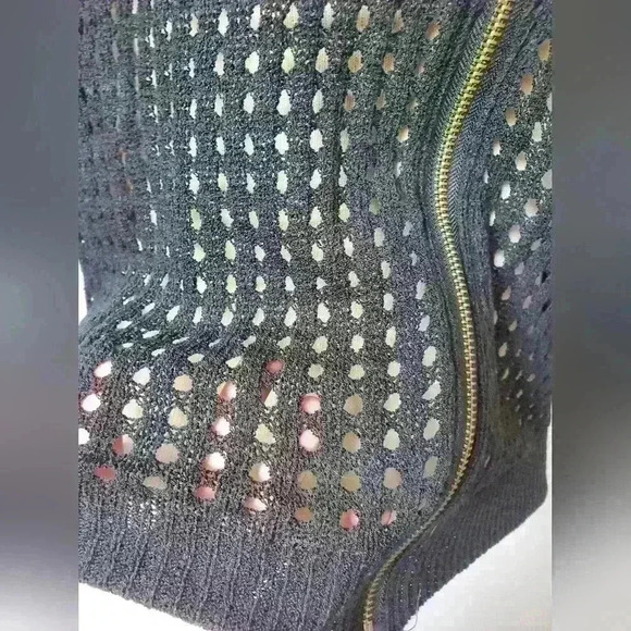 CECIL DE WORD mesh  front tiger back zip up top. Size small - Picture 3 of 5